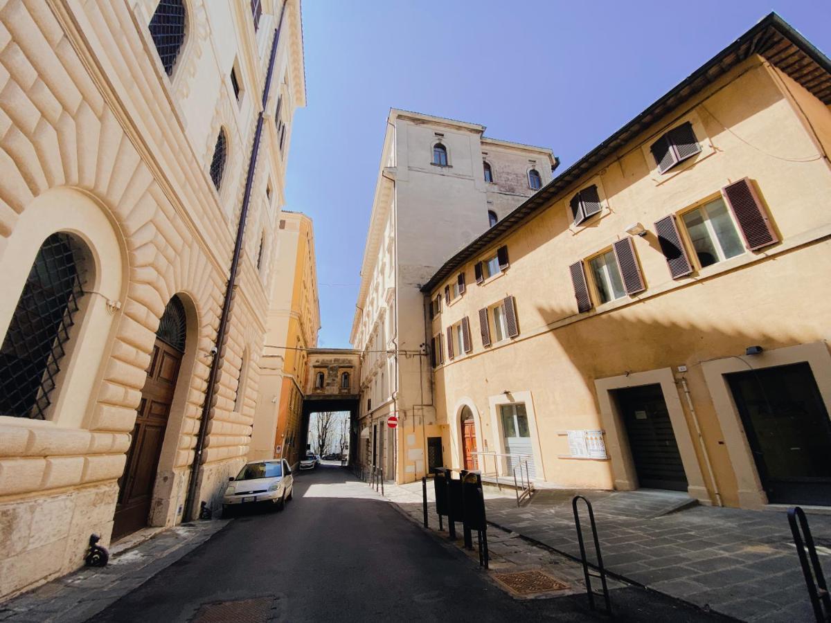 Exclusive Apartment In Piazza Italia In Perugia Exterior foto